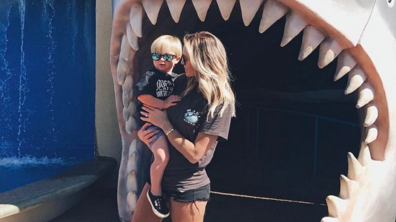 Paulina Gretzky with her son