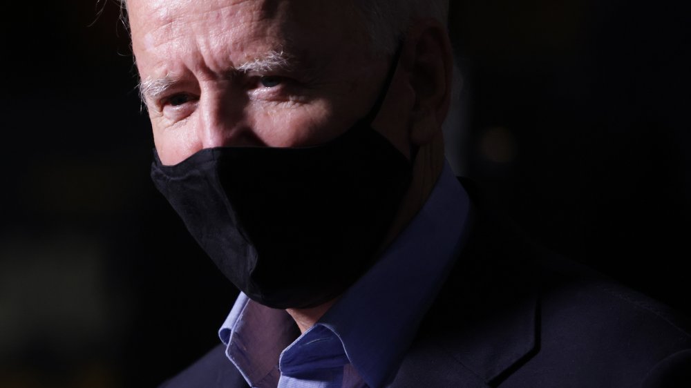 Presidential candidate Joe Biden wearing face mask