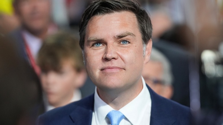 JD Vance smiling, clean-shaven (edited)