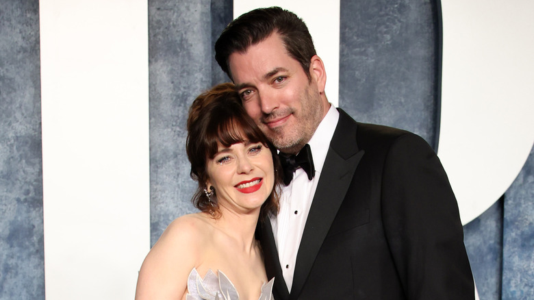 Zooey Deschanel and Jonathan Scott are dating