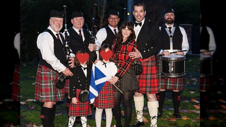 Jonathan Scott, Zooey Deschanel, bagpipers