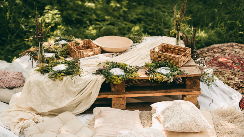 wedding outdoor table