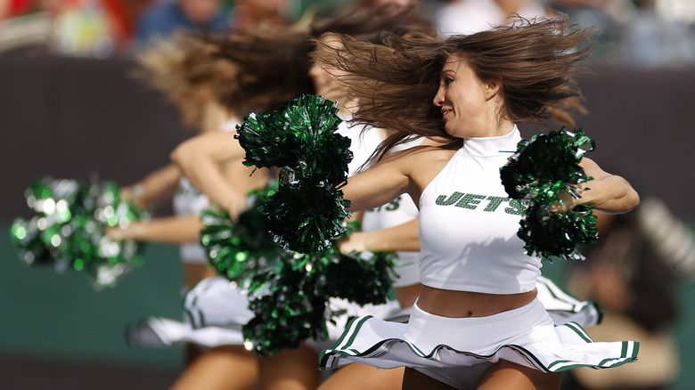 Jets cheerleaders performing on game day 