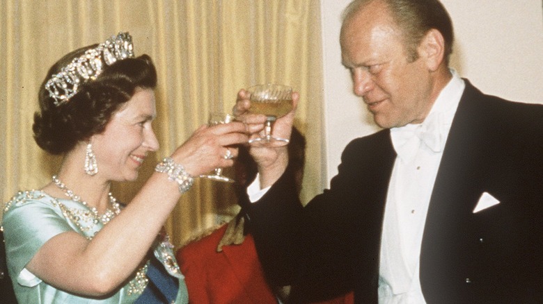 Queen Elizabeth Gerald Ford toasting