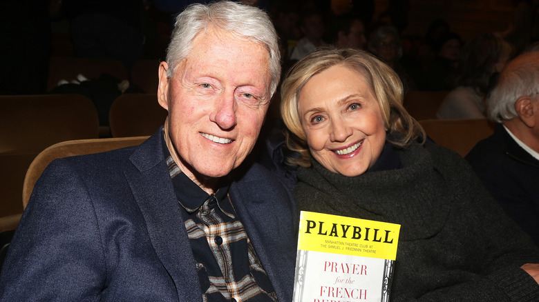 Bill and Hillary Clinton smiling