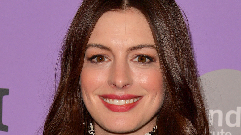 Anne Hathaway closeup at Award Show