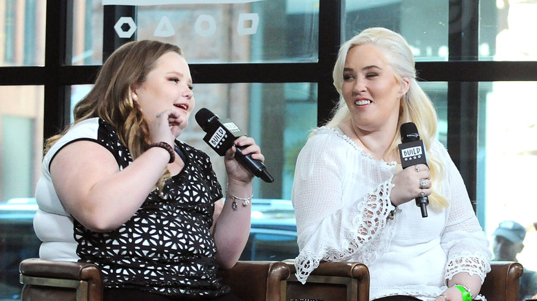 Alana "Honey Boo Boo" Thompson and her mother June "Mama June" Shannon speaking