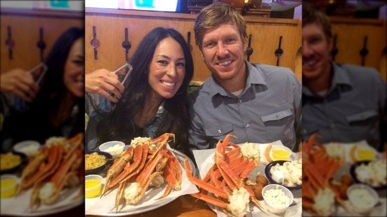 Joanna and Chip Gaines at restaurant, 2014