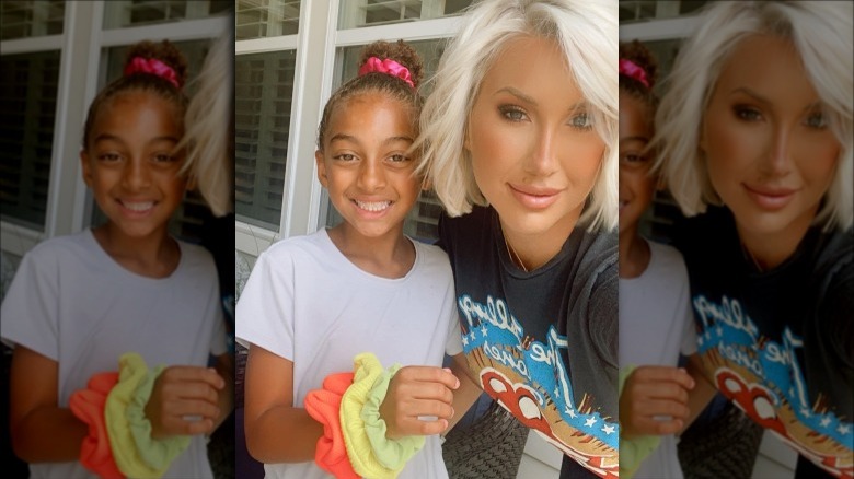 Savannah and Chloe Chrisley take a selfie