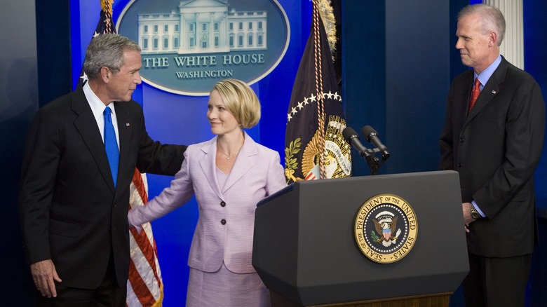 Dana Perino with President George Bush and Tony Snow