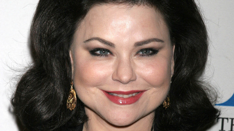 Delta Burke smiling