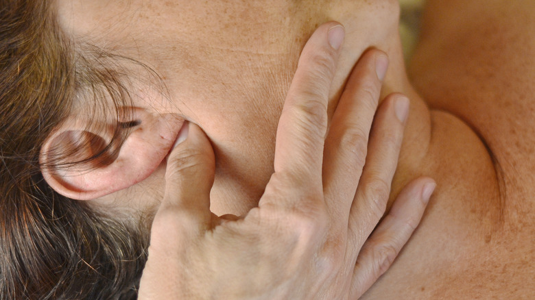 jaw massage therapy