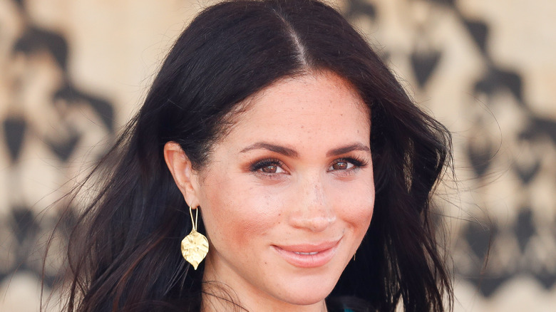 Meghan, Duchess of Sussex attends the Unveiling of the Labalaba Statue.