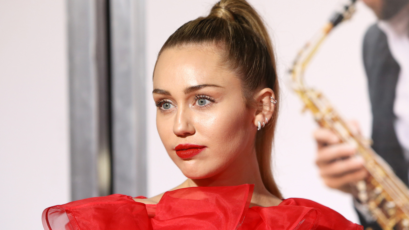 What Does Miley Cyrus Really Think About Her Controversial Past In The ...