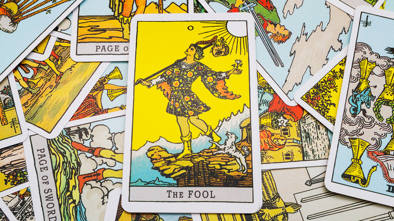 What Does The Fool Card Mean In Tarot