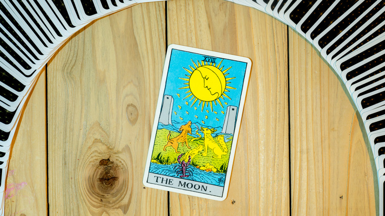 The moon card in tarot