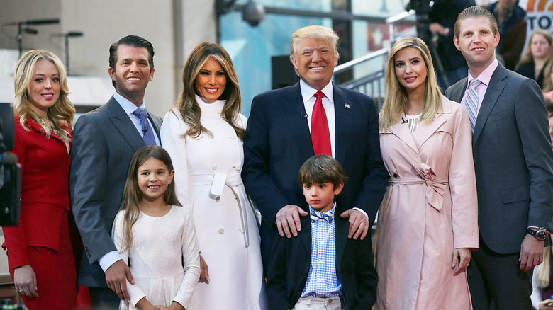 Donald, Melania, Donald Jr., Ivanka, Eric and Tiffany Trump and grandchildren