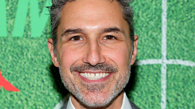 Ethan Zohn smiling