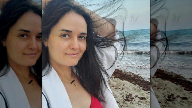Danica McKellar selfie on the beach