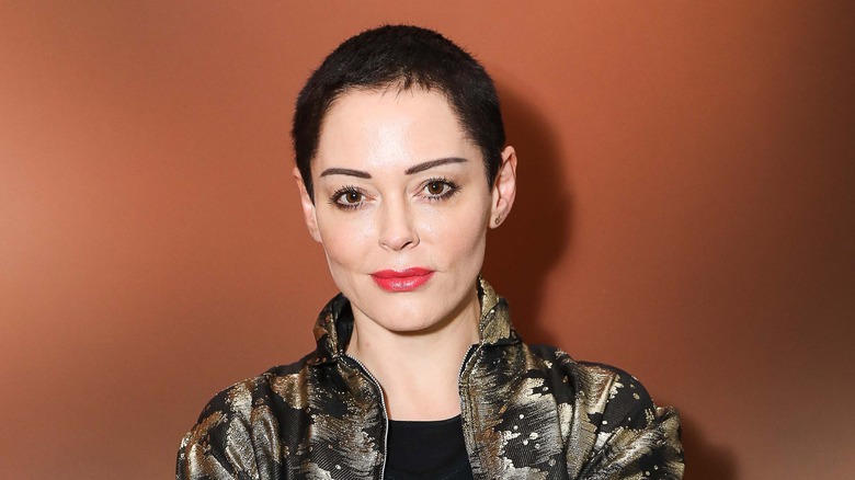 Rose McGowan posing