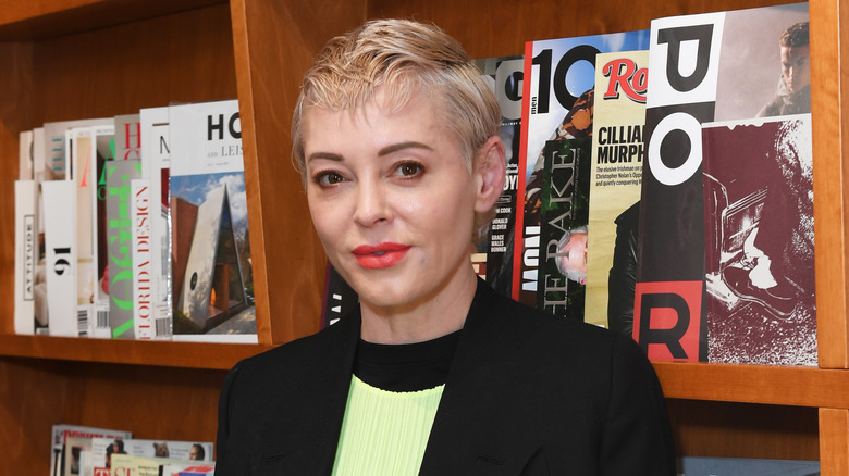 Rose McGowan at bookstore