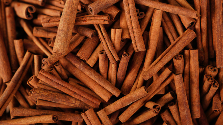 cinnamon sticks