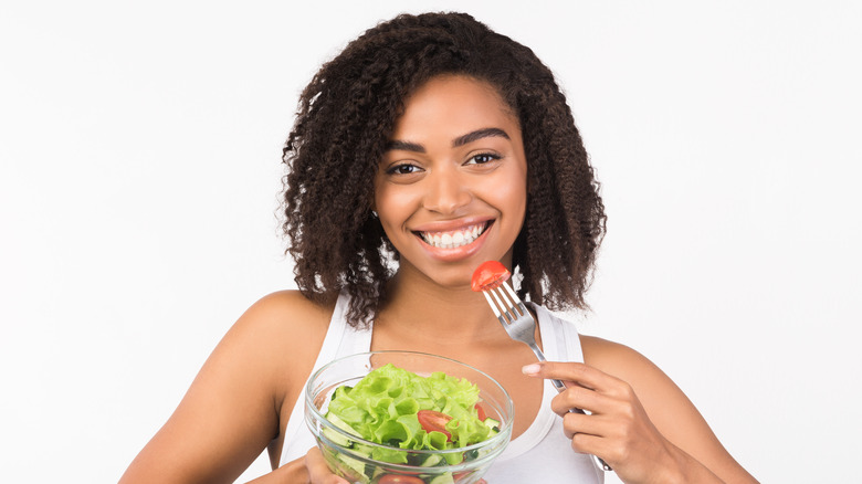 Can I eat salad after gastric sleeve surgery? (Plus healthy salad options)