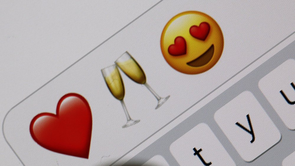 Romantic emojis