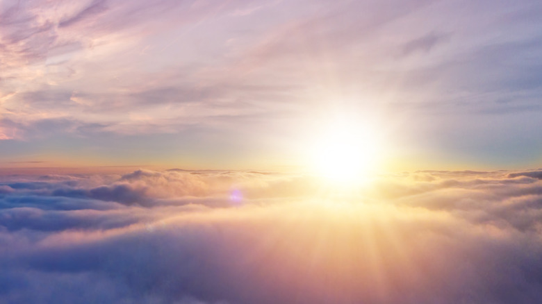 View of sun and clouds