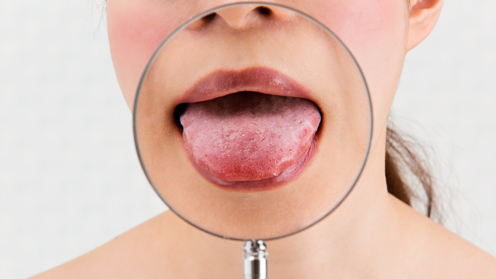 What It Really Means When Your Tongue Itches