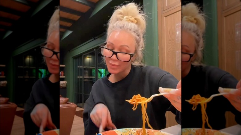 Bunnie XO eating spaghetti