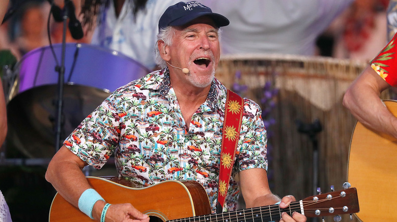 Jimmy Buffett performing