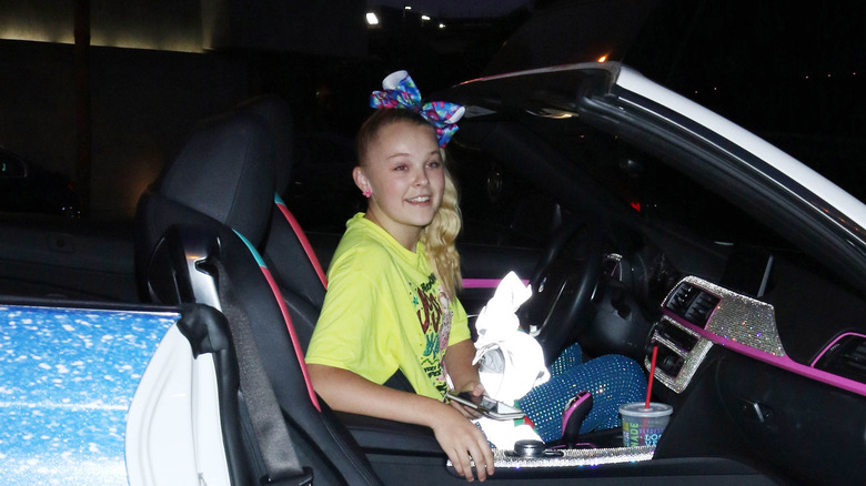 JoJo Siwa in custom car