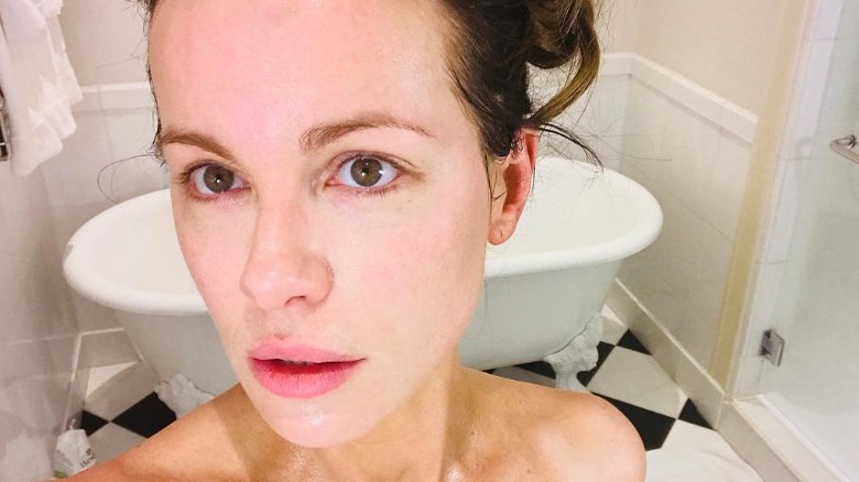 What Kate Beckinsale Looks All That Makeup