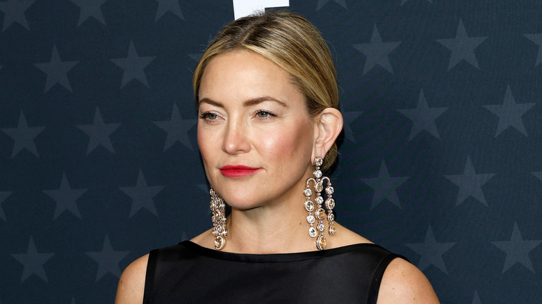 Kate Hudson attends the 2025 Critics Choice Awards