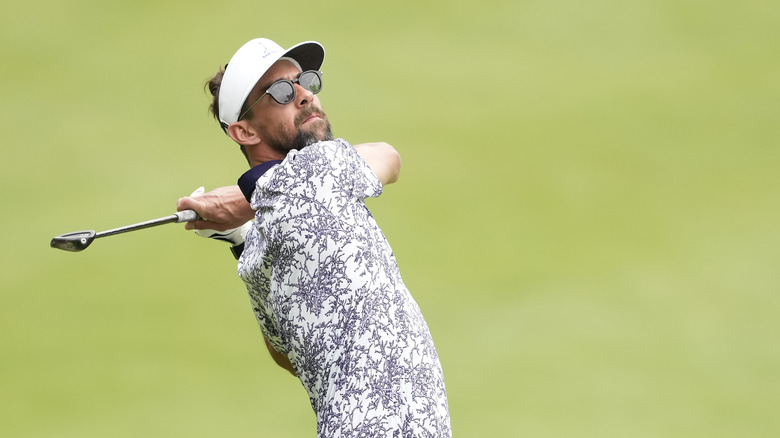 Michael Phelps golfing