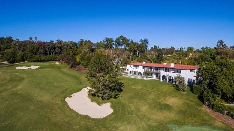 Ariel shot of Lori Loughlin and Mossimo Giannulla's mansion