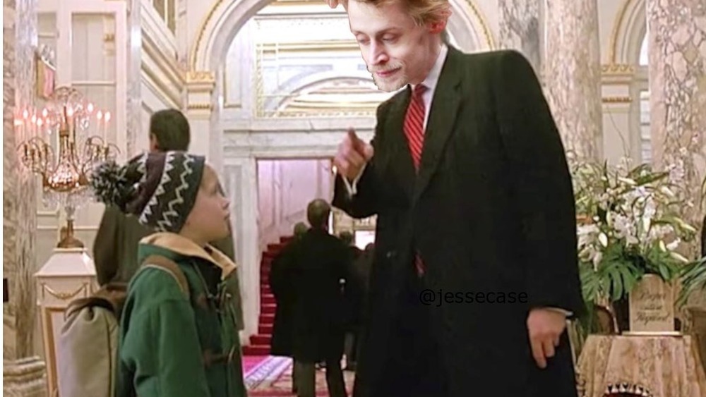 Macaulay Culkin in scene from Home Alone 2