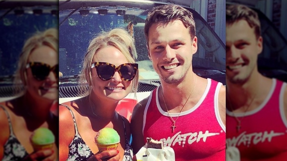 Miranda Lambert eating a snowcone