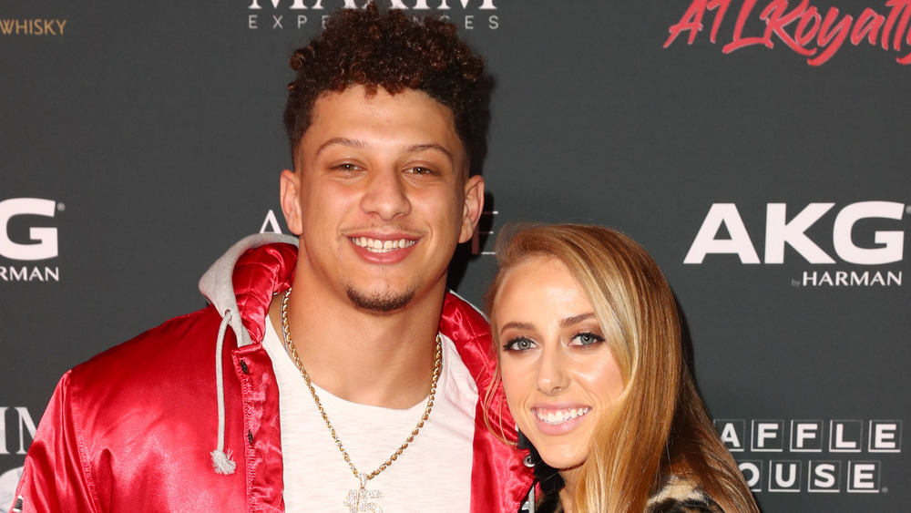 Patrick Mahomes and fiancée Brittany Matthews pose on the red carpet together