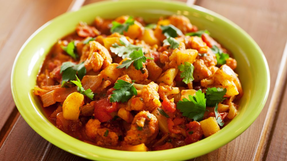 A bowl of aloo gobi, something Priyanka Chopra eats for lunch