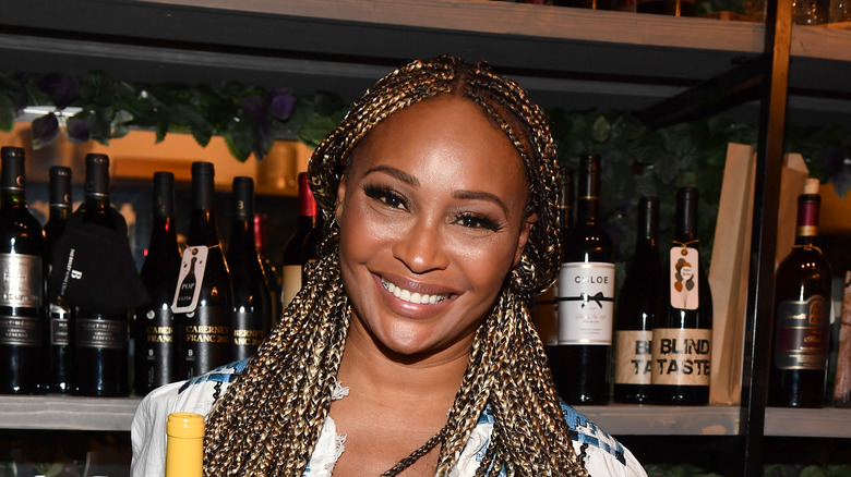 Cynthia Bailey in wine bar