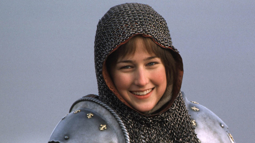 Leelee Sobieski smiling as Joan of Arc