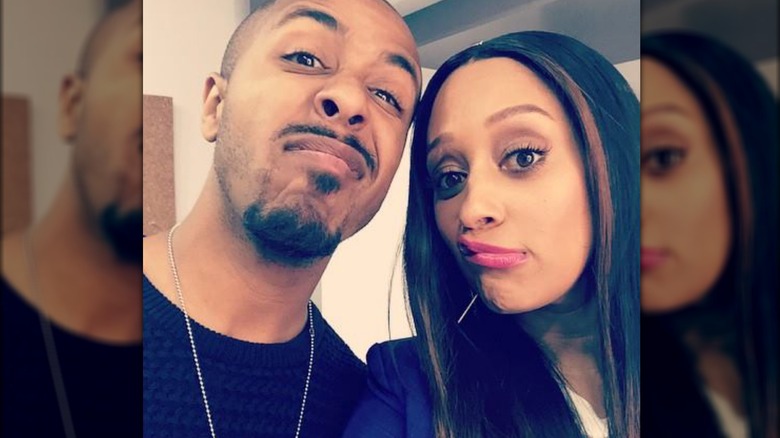 Marques Houston and Tia Mowry making funny faces