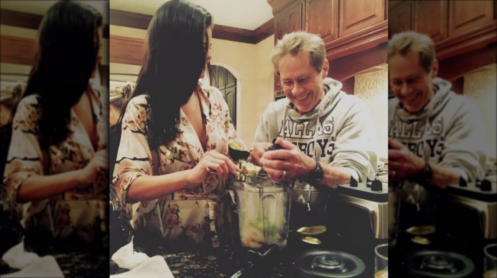 Selena Gomez and her father making juice