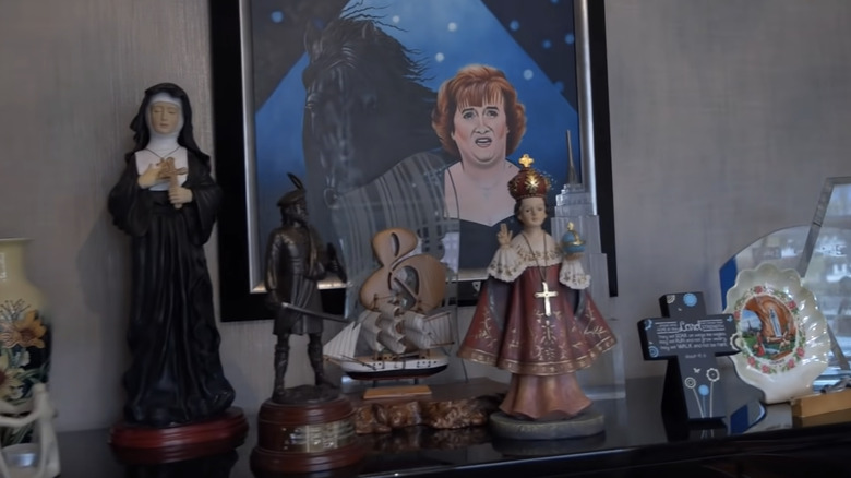 Religious iconography in Susan Boyle's home