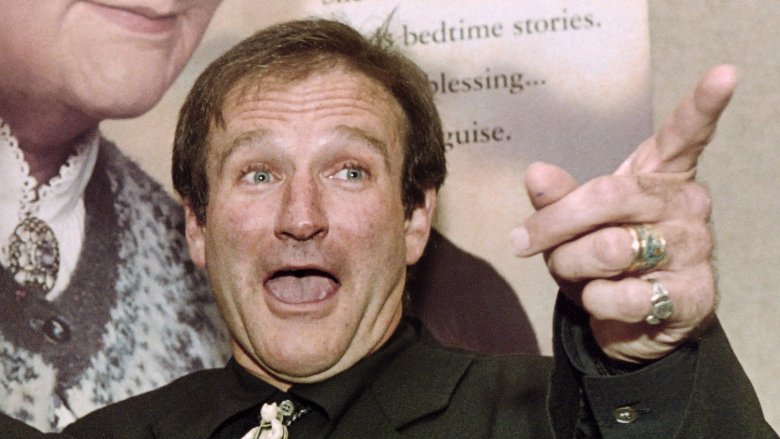 Robin Williams at Mrs. Doubtfire premiere