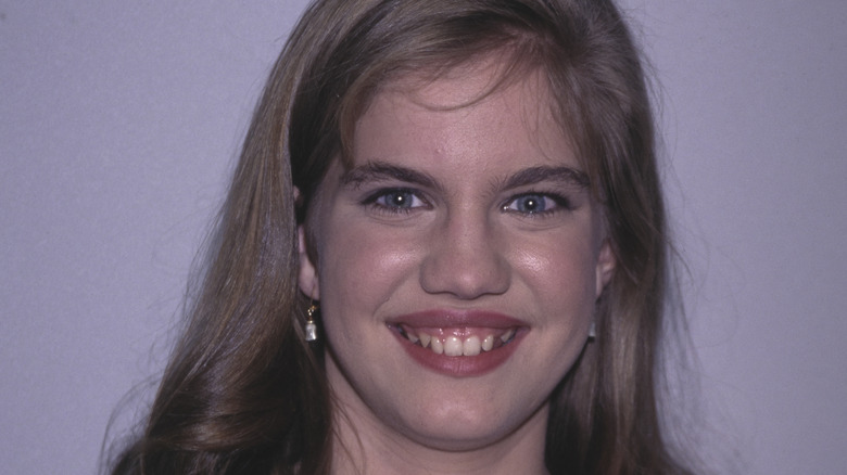 Anna Chlumsky in 2000