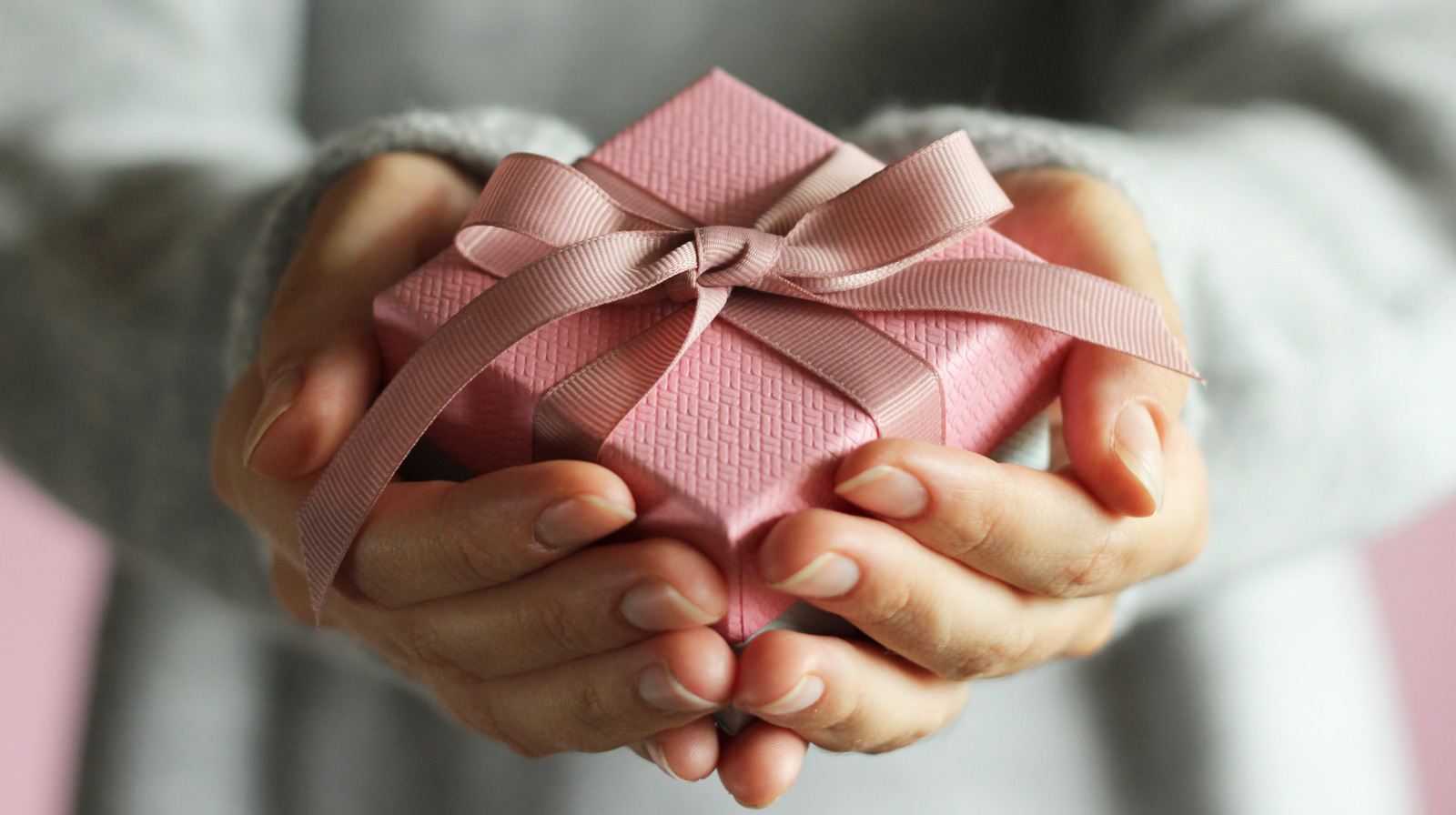 What To Do For Your Partner If Their Love Language Is Giving Gifts