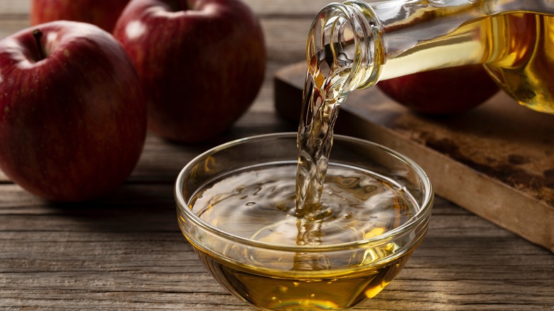 Apple cider vinegar 